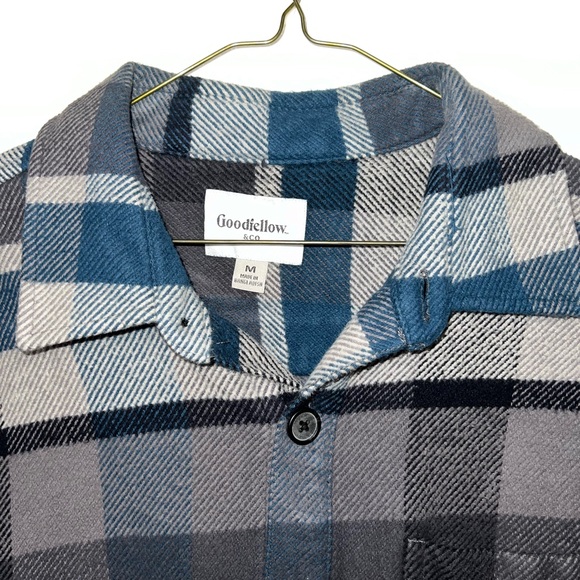 Men’s flannel - Picture 2 of 4